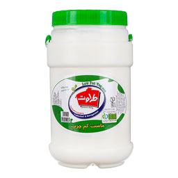 ماست کم چرب 1.3 درصد 1600 گرمی طراوت